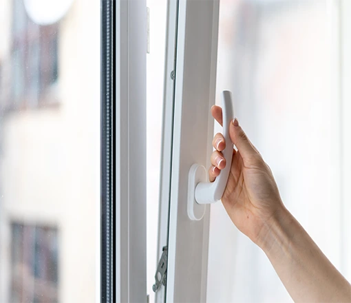 خدمة التصنيع ويندوستايل موزع معتمد لقطاعات UPVC واكسسواراته