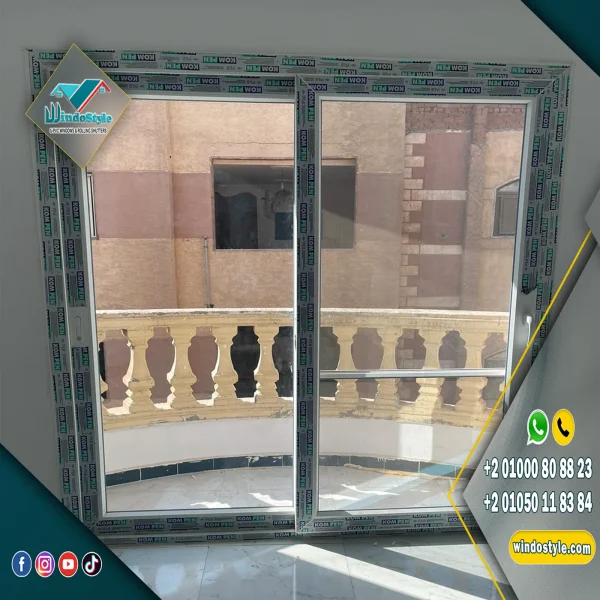 باب PVC جرار 2 ضلفة زجاج مع ضلفة سلك بقطاعات KOMPEN التركية وضمان 20 سنة، وإكسسوارات VORNE التركية بضمان 10 أعوام، تهوية عملية وجودة عالية